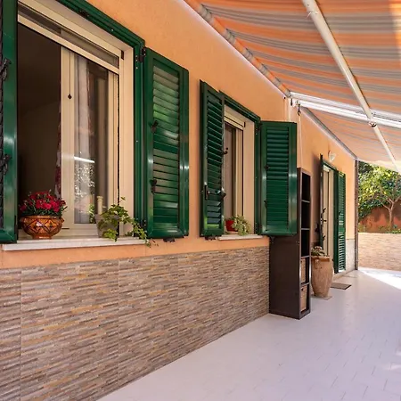 Paradiso Marino * تْشيفالو